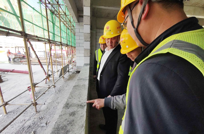 徐旭前往市政公用城三期項(xiàng)目、市政綠色建材科技產(chǎn)業(yè)園項(xiàng)目調(diào)研